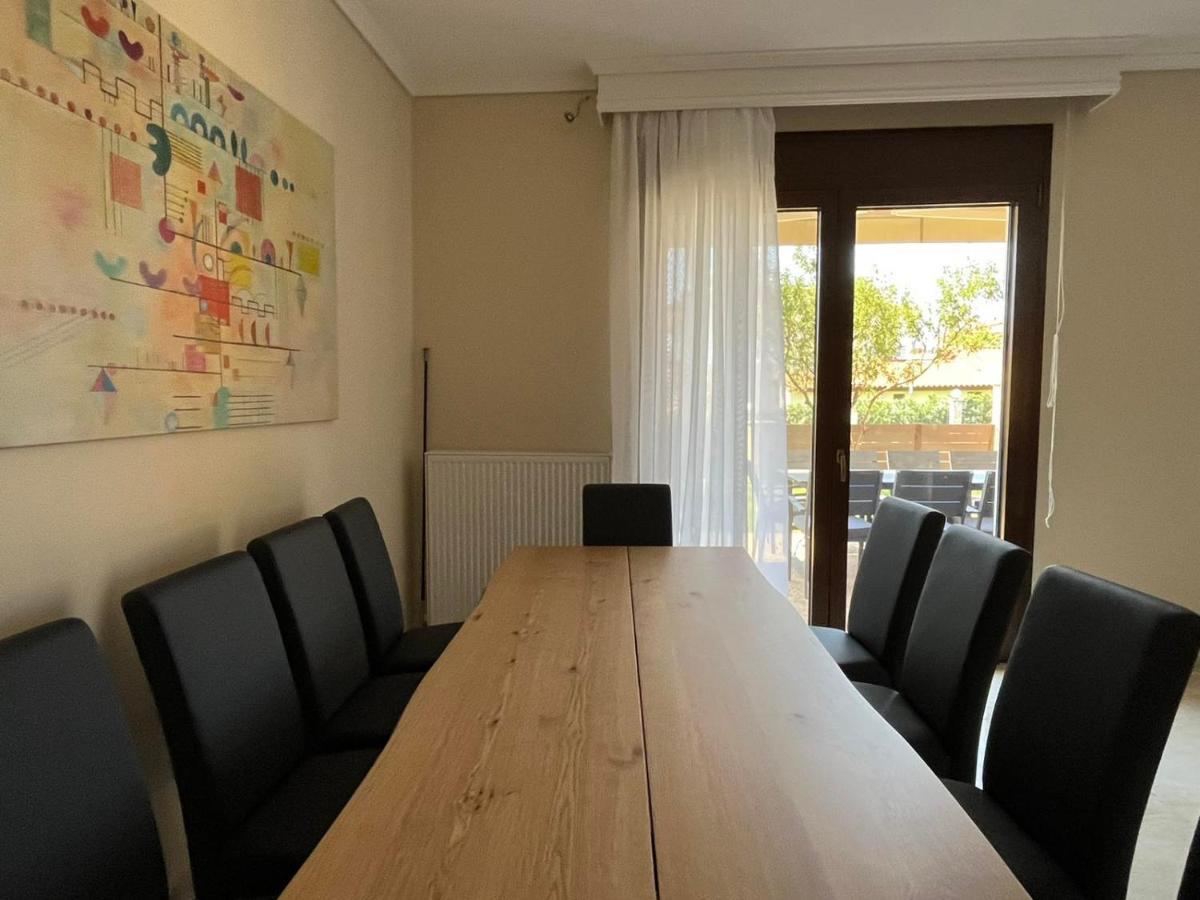 Artline Family Suite Flogita Bagian luar foto